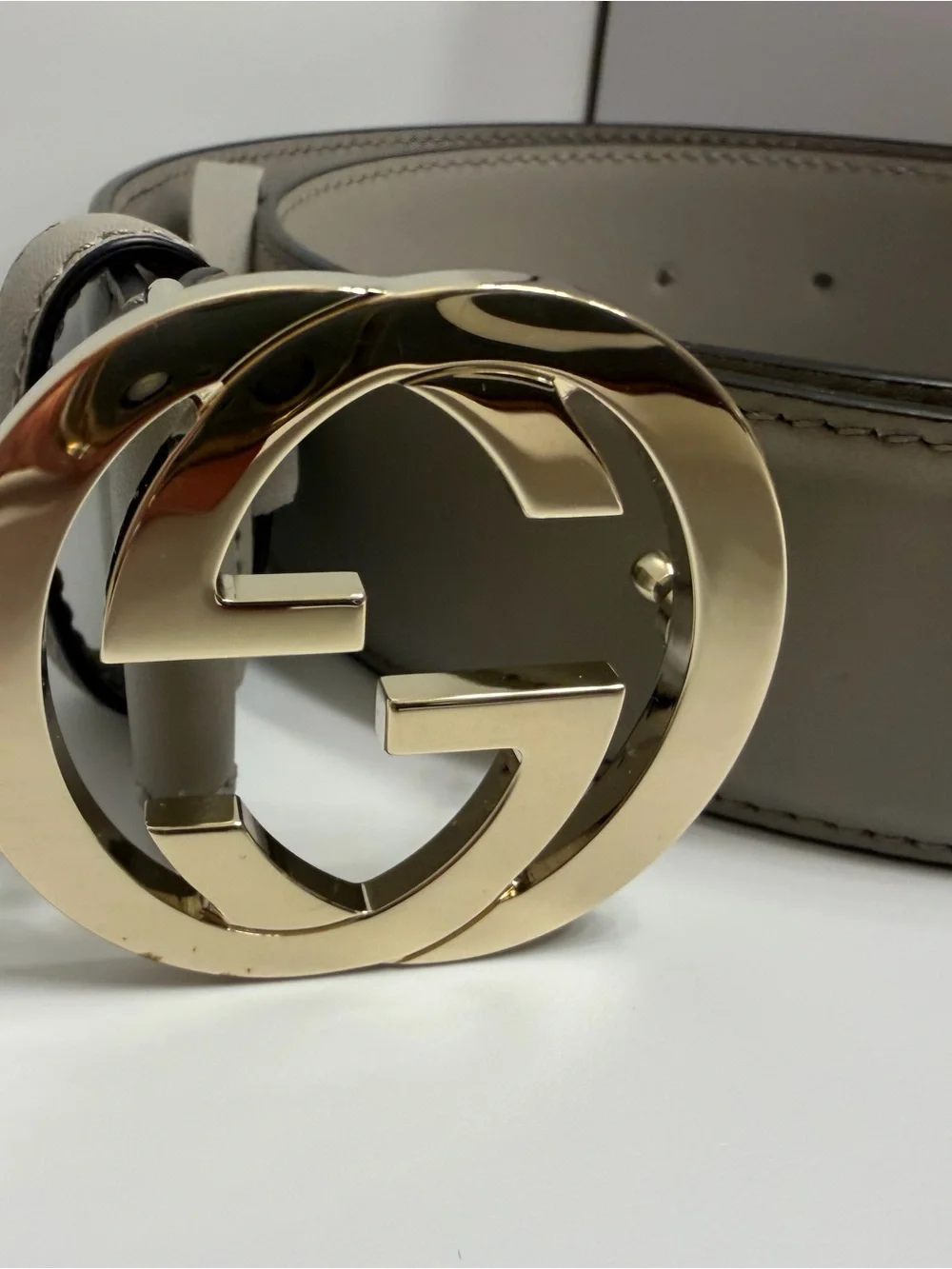 Gucci euc interlocking